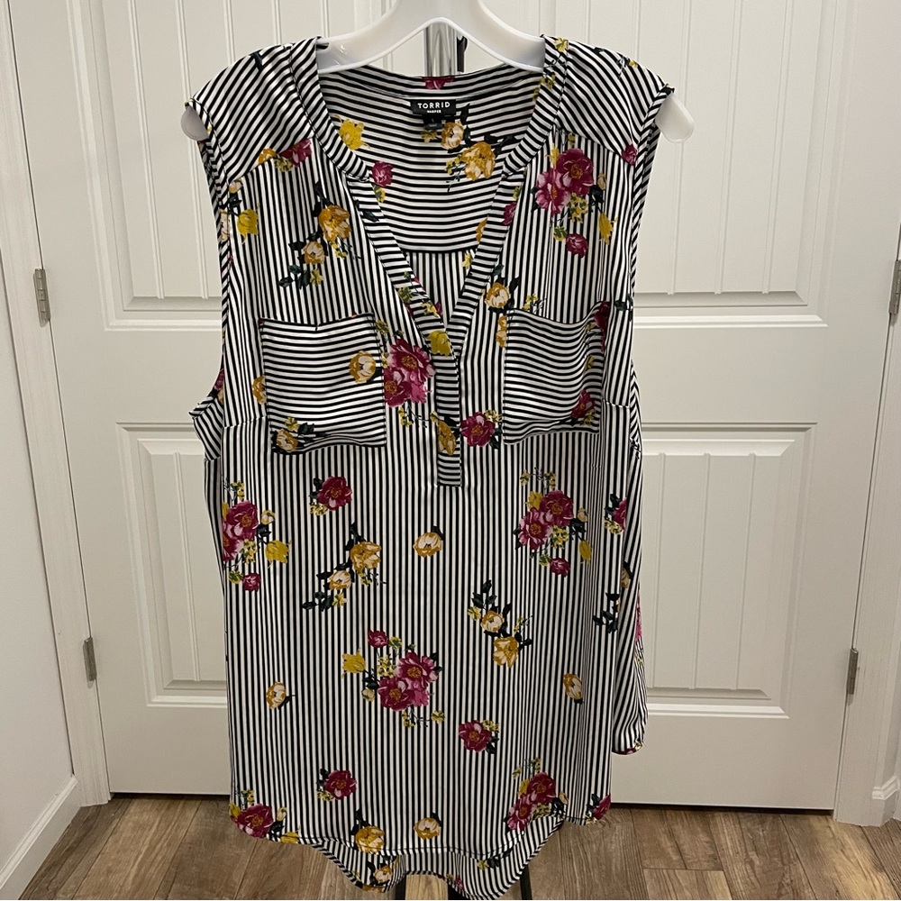 Torrid Black and White Striped Floral Blouse